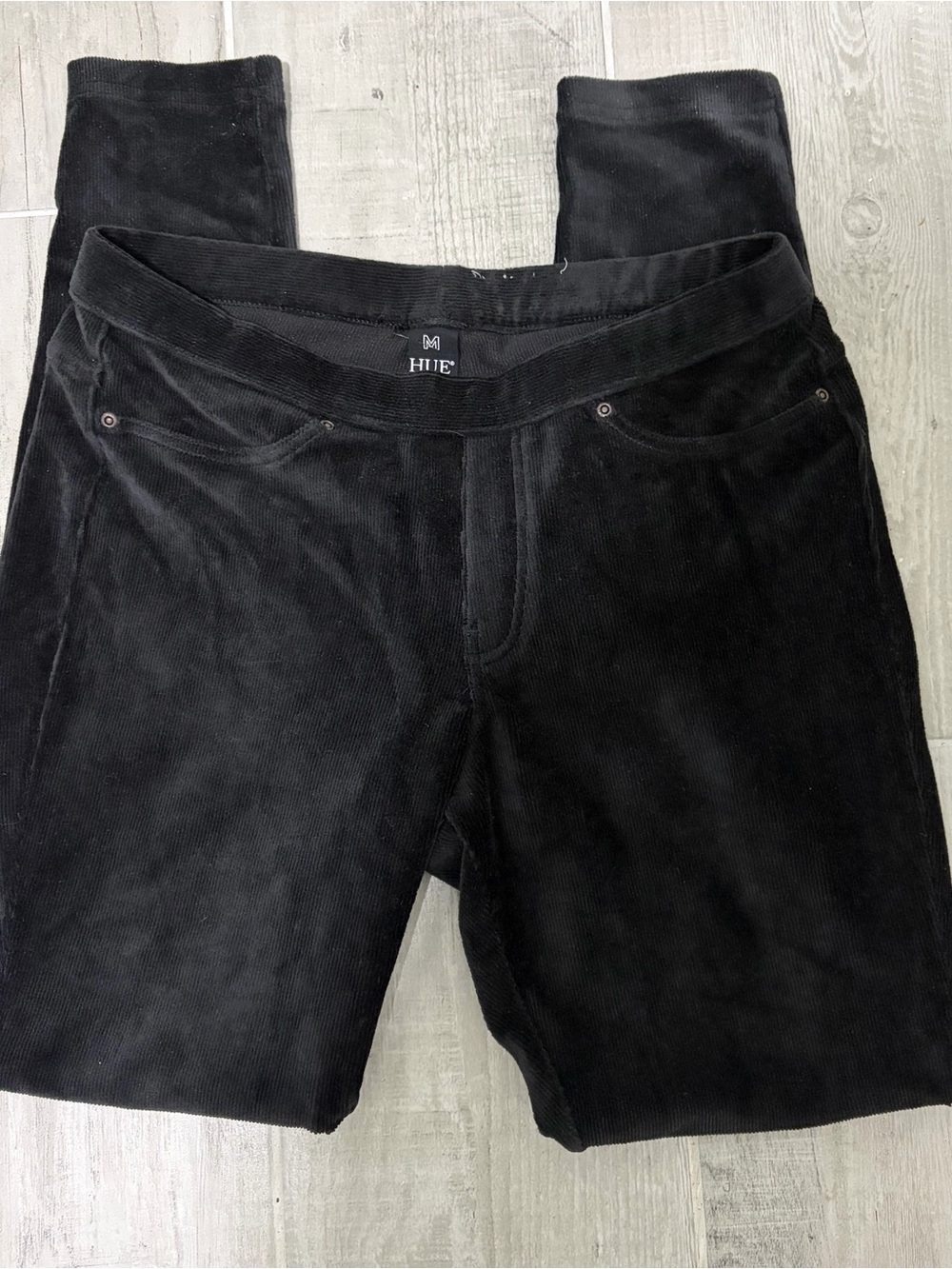 NWOT HUE Black Corduroy Leggings
